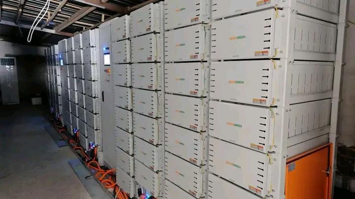 Battery energy storage installation